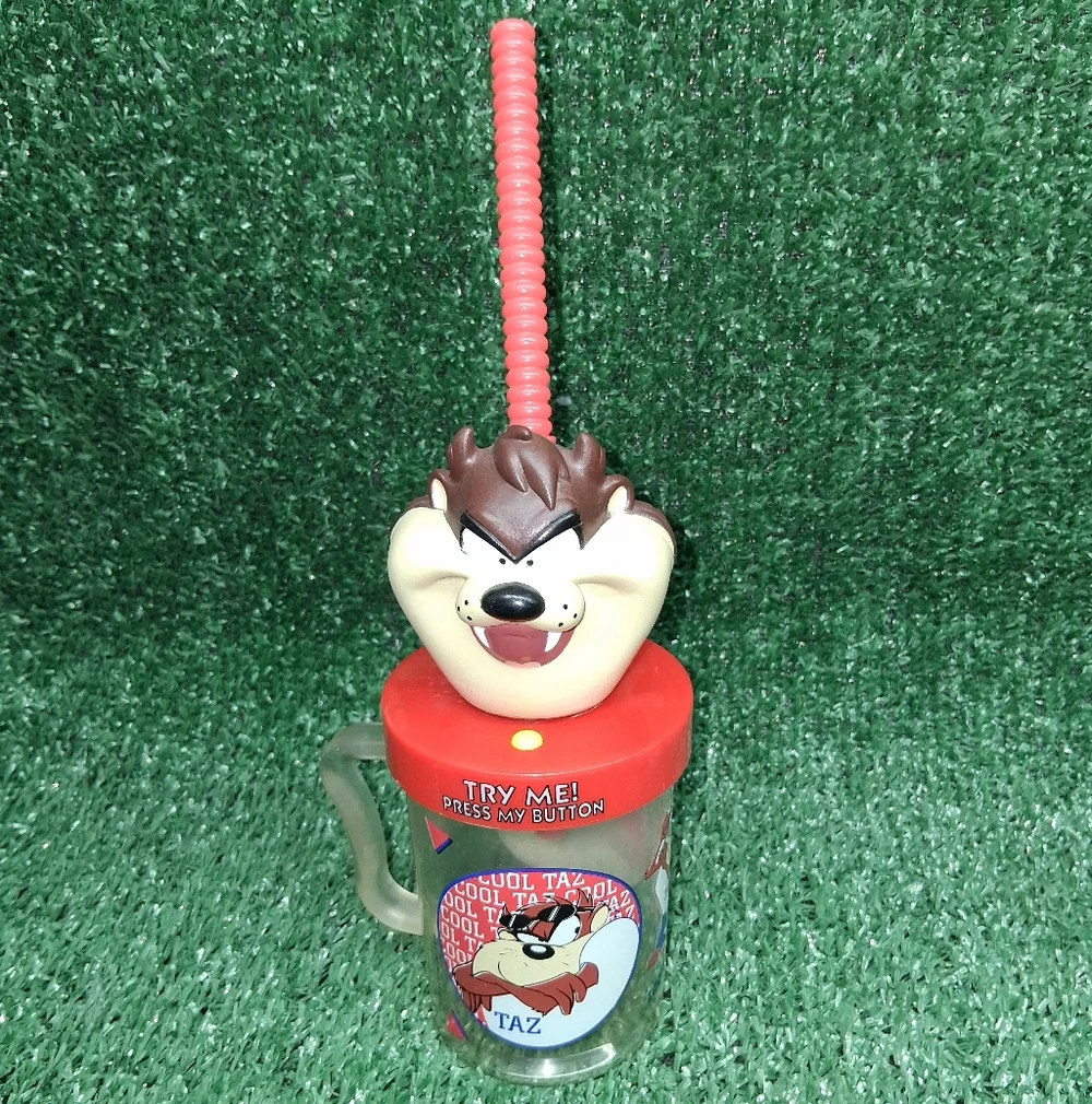 Vintage 1997 Looney Tunes Warner Bros Talking Cups